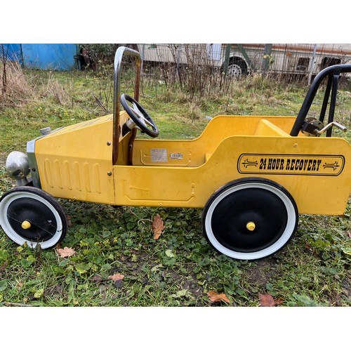 102 - Toy pedal car modelled as a vintage tow truck.

This lot is available for in-house shipping