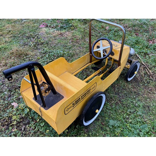 102 - Toy pedal car modelled as a vintage tow truck.

This lot is available for in-house shipping