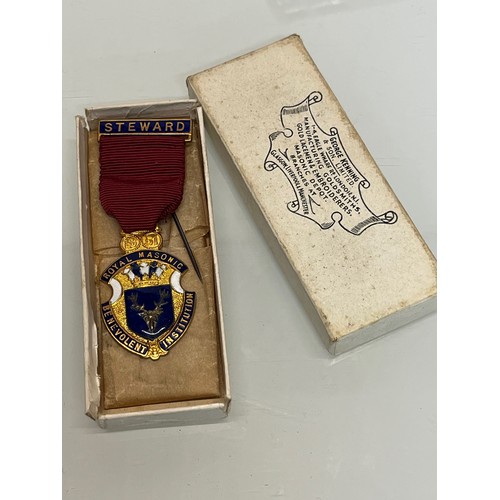 103 - Masonic Order Medal for a Steward, boxed.

This lot is available for in-house shipping