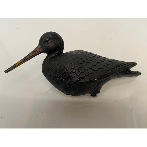 109 - Italian made hunters decoy model of a bird. 32 cm long

This lot is available for in-house shipping