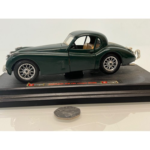 112 - A detailed model of a 1948 Jaguar XK 120 sports car.


This lot is available for in-house shipping