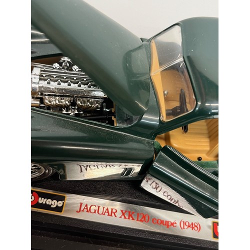 112 - A detailed model of a 1948 Jaguar XK 120 sports car.


This lot is available for in-house shipping