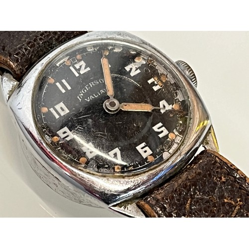 529 - Gents wristwatch, an Ingersoll Valiant with leather strap.

This lot is available for in-house shipp... 