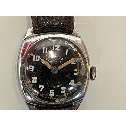 529 - Gents wristwatch, an Ingersoll Valiant with leather strap.

This lot is available for in-house shipp... 