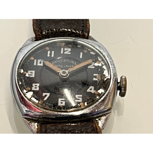 529 - Gents wristwatch, an Ingersoll Valiant with leather strap.

This lot is available for in-house shipp... 