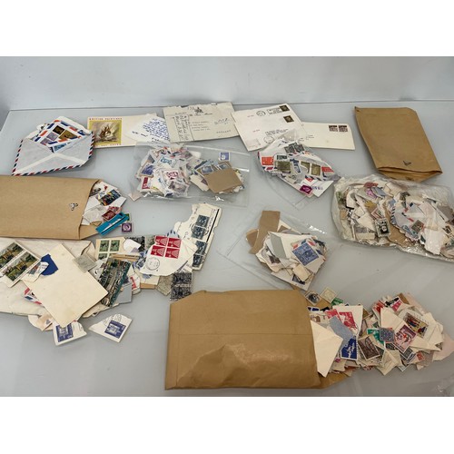 535 - Philately, collection of loose Stamps.

This lot is available for in-house shipping