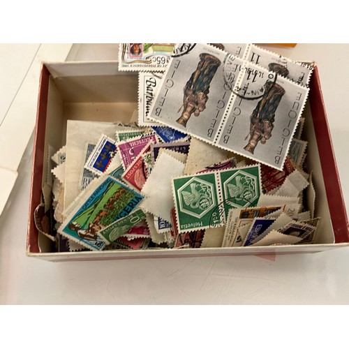 536 - Philately, collection of loose Stamps and first day covers.

This lot is available for in-house ship... 