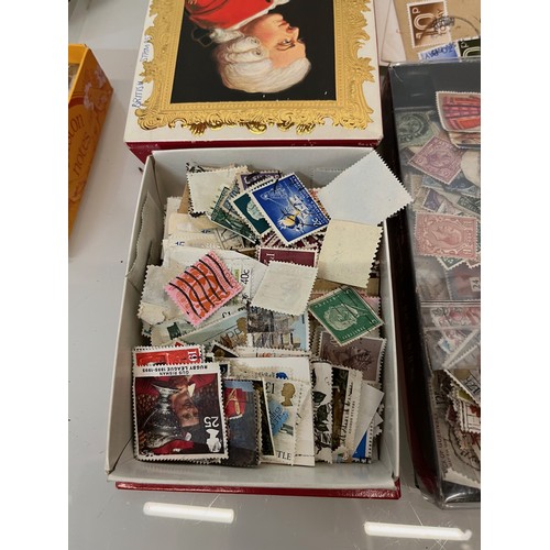 537 - Philately, collection of loose Stamps and a 1997 album.

This lot is available for in-house shipping