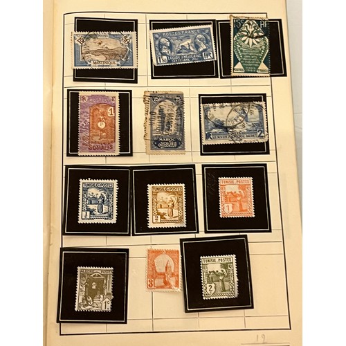 541 - Philately, an album of world Stamps and an envelope of loose stamps.

This lot is available for in-h... 