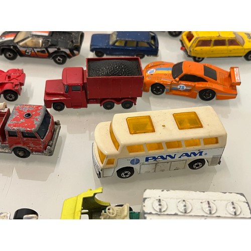 397 - Collection of diesast toys, matchbox, hot wheels etc.

This lot is avaialble for in house shipping.