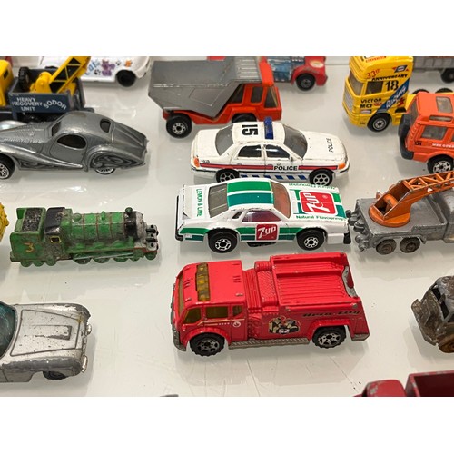 397 - Collection of diesast toys, matchbox, hot wheels etc.

This lot is avaialble for in house shipping.