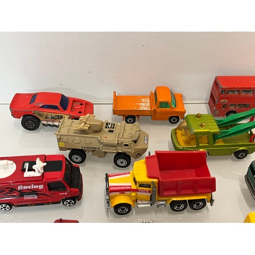 397 - Collection of diesast toys, matchbox, hot wheels etc.

This lot is avaialble for in house shipping.