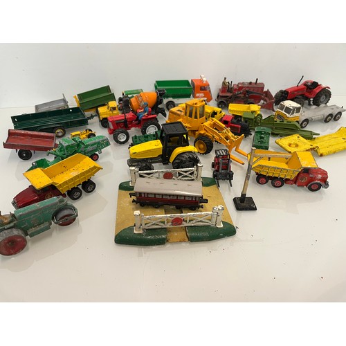 396 - Collection of diecast toys, corgi matchbox etc.

This lot is avaialble for in house shipping.