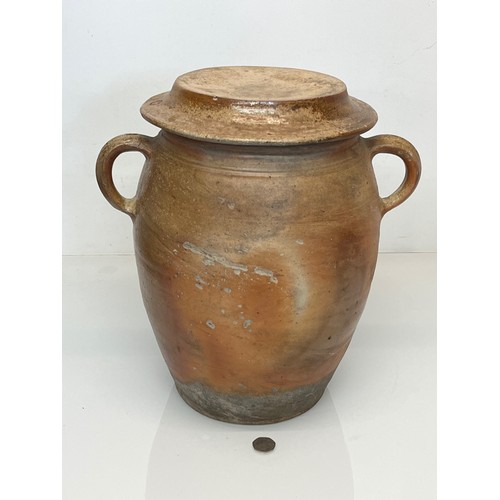 445 - Large stoneware lidded storage pot, 28 cm x 40 cm high.

This lot is collection only.