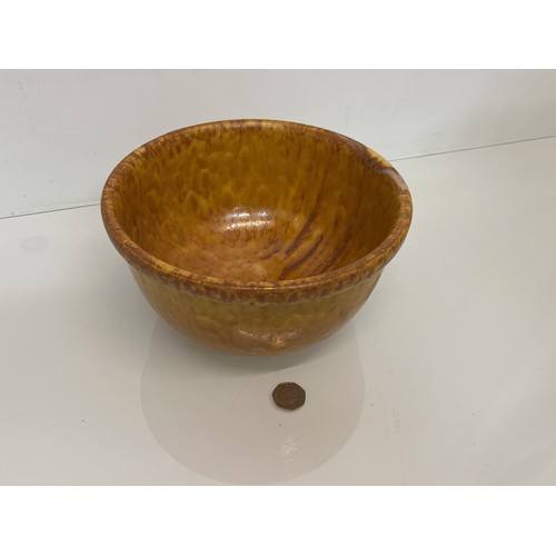 120 - Treacle glazed stoneware bowl, 25 cm diameter and 13 cm high.

This lot is available for in-house sh... 