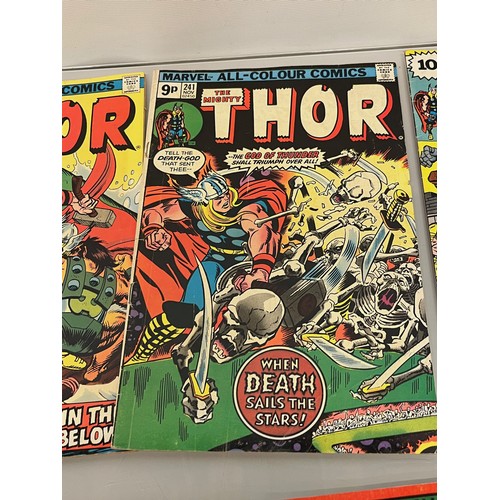 166 - Marvel and DC superhero comics, part of a large collection, Thor.

This lot is available for in-hous... 