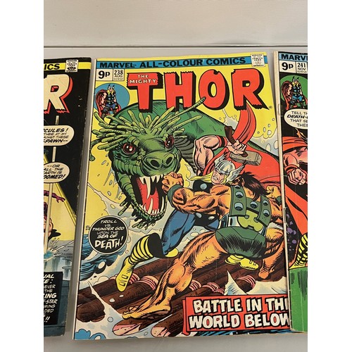 166 - Marvel and DC superhero comics, part of a large collection, Thor.

This lot is available for in-hous... 