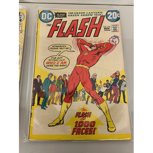 168 - Marvel and DC superhero comics, part of a large collection, Flash.

This lot is available for in-hou... 