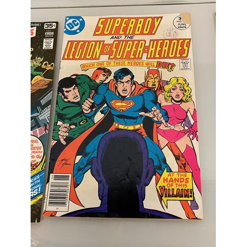 169 - Marvel and DC superhero comics, part of a large collection, Superboy, Superman and Flash.

This lot ... 