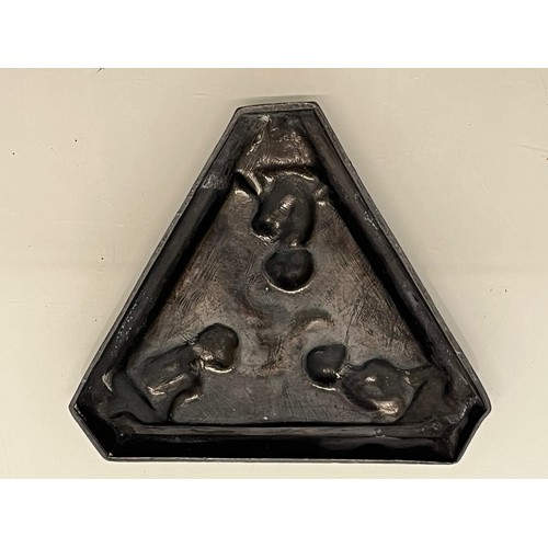 194 - Cast pewter ashtray decorated with three fawn like figures blowing smoke.

This lot is available for... 