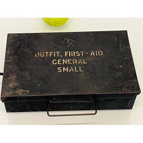 201 - Militaria, WWII era First Aid tin.

This lot is available for in-house packing and shipping