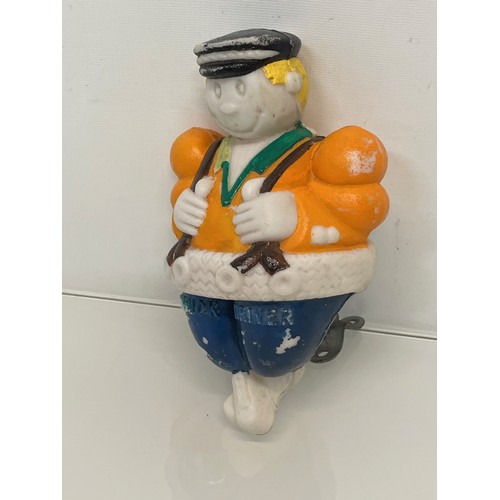 210 - Michelin truck driver illuminated mascot, rare to find an early painted example.


This lot is avail... 