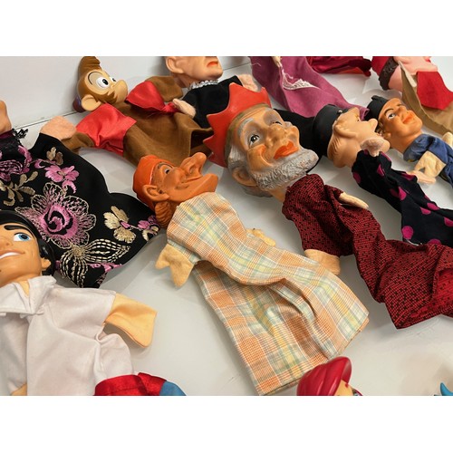 224 - A collection of sixteen hand puppets, classic Punch and Judy etc.

This lot is available for in-hous... 