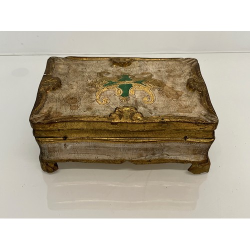 227 - Decorative dressing table box, 20 cm x 14cm x 8 cm.

This lot is available for in-house shipping