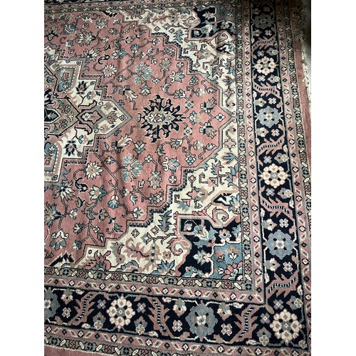 229 - Large Rug.   327 cm x 246 cm.

This lot is collection only.