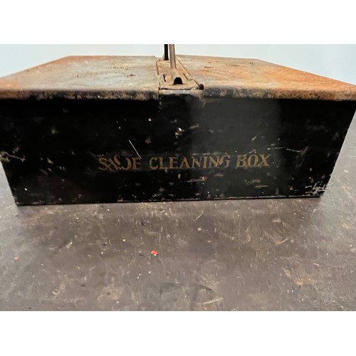 267 - A boxed Shoeshine kit in a japanned black metal box.

This lot is available for in-house packing & s... 