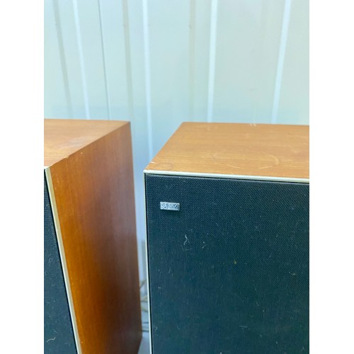 270 - Vintage Hi Fi separates, a pair of vintage Bang and Olufsen Beovox 3700 Stereo Speakers. 


This lot... 