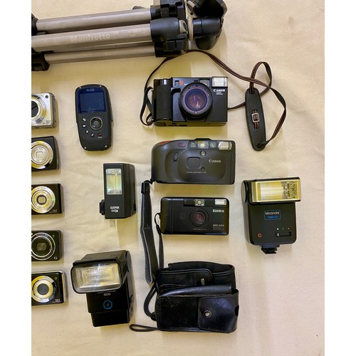 271 - Photographic equipment, a collection of vintage cameras and accessories


This lot is available for ... 