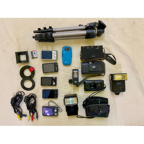 271 - Photographic equipment, a collection of vintage cameras and accessories


This lot is available for ... 