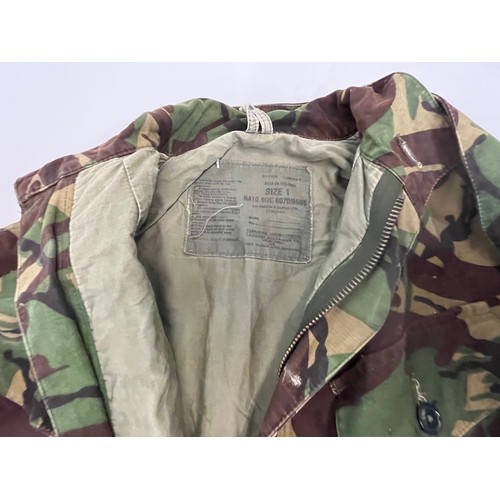 110 - Vintage clothing, British military work wear, cotton NATO pattern jacket lined.

This lot is availab... 