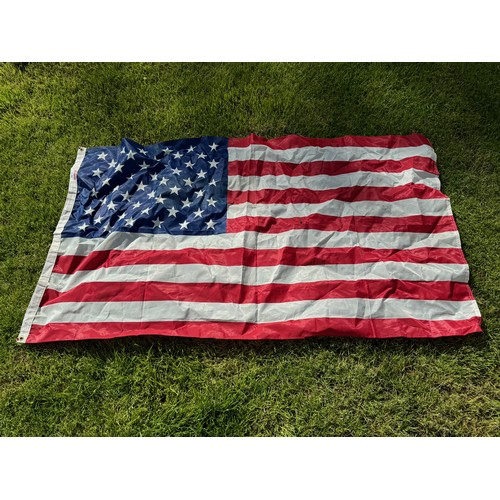 113 - US stars and stripes flag, 150 cm x 85 cm

This lot is available for in-house shipping