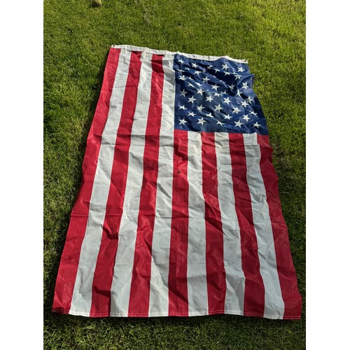 113 - US stars and stripes flag, 150 cm x 85 cm

This lot is available for in-house shipping