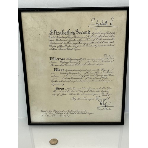 190 - Ephemera, Royal OBE documentation, an Order of the British Empire certificate signed by her majesty ... 