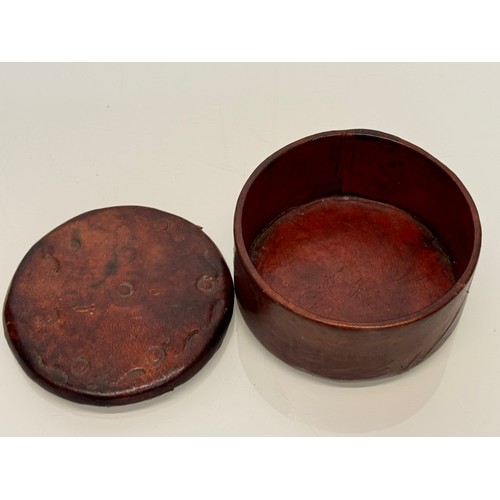 161 - Decorative treen storage pots, 8 in all.

This lot is available for in-house shipping