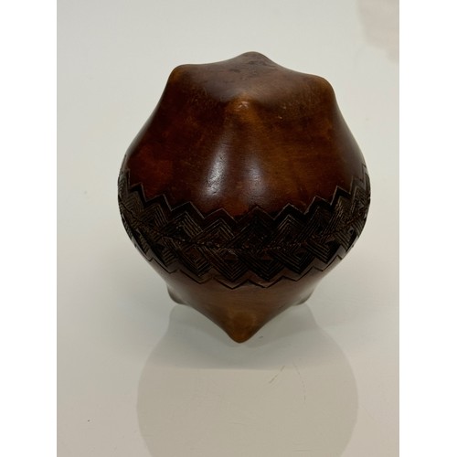 161 - Decorative treen storage pots, 8 in all.

This lot is available for in-house shipping