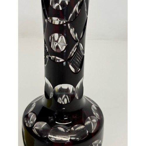 166 - Bohemian glass vase 30 cm tall.

This lot is available for in-house shipping