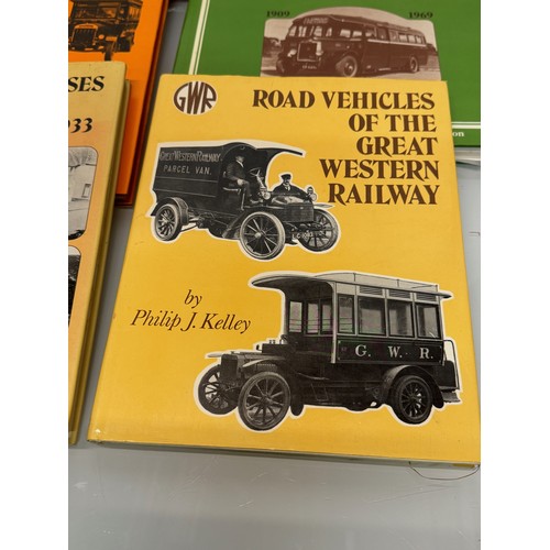 121 - Automobilia, Omnium interest, a collection of Bus and Tram related transport books.

This lot is ava... 