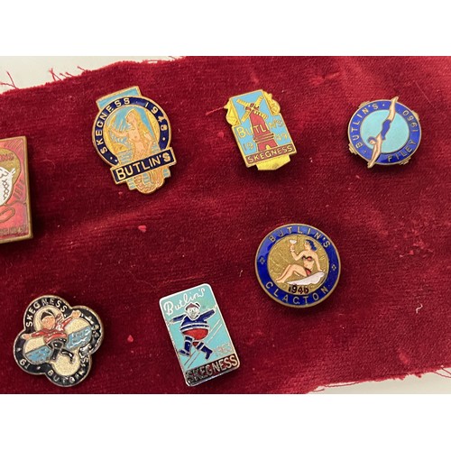 346 - A collection of enamel pin badges for Butlins holiday resorts 1940’s – 1960’s.

This lot is availabl... 