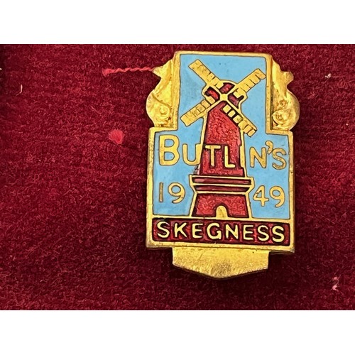 346 - A collection of enamel pin badges for Butlins holiday resorts 1940’s – 1960’s.

This lot is availabl... 