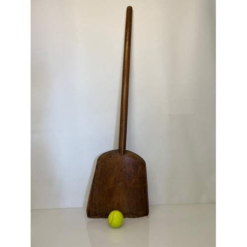 347 - Large wooden bread oven spade 110 cm long.

This lot is available for in-house shipping