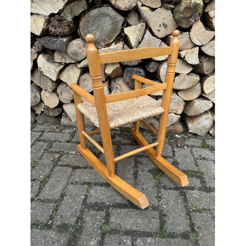 250 - Childs rocking chair.

This lot is available for in-house shipping