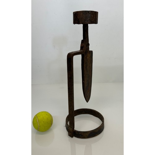 259 - Wrought iron art and crafts blacksmith made candle stand, 37 cm high.

This lot is available for in-... 