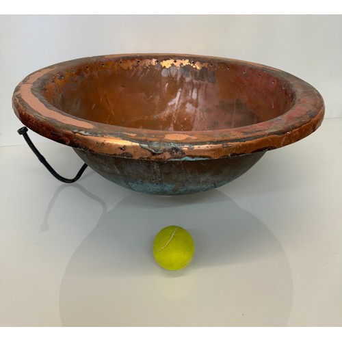 270 - Large copper sink,

This lot is collection only.