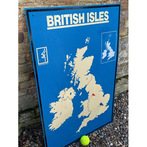 287 - Magnetic signage, a map of the British Isles. 90 cm x 60 cm.

This lot is available for in-house shi... 