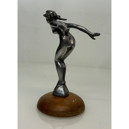 289 - Automobilia, Speed Nymph vintage motor car mascot, 19 cm high.

This lot is available for in-house s... 