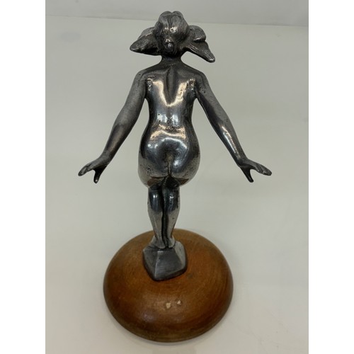 289 - Automobilia, Speed Nymph vintage motor car mascot, 19 cm high.

This lot is available for in-house s... 